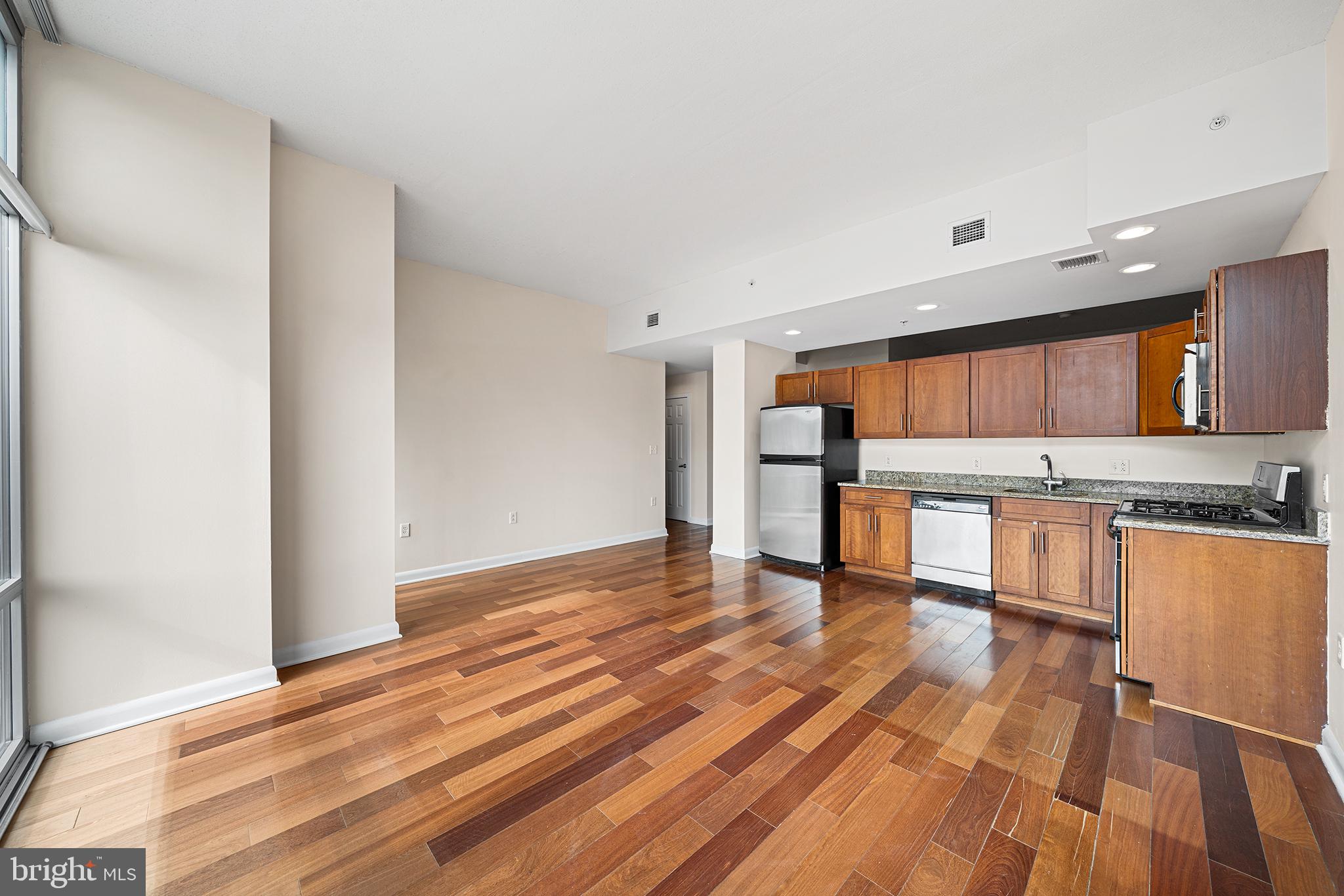 22 S FRONT STREET 502