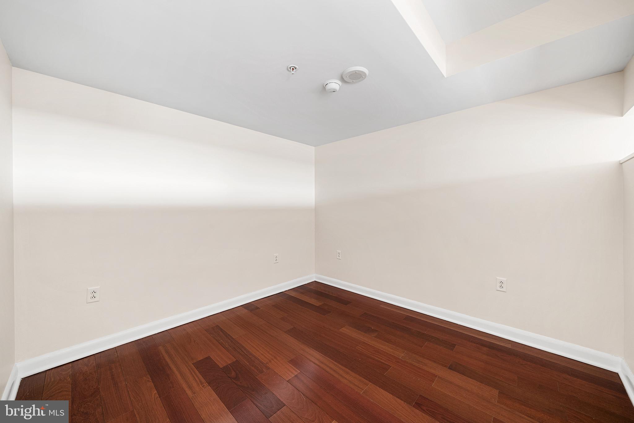 22 S FRONT STREET 502