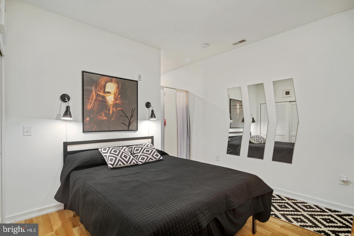 1918-20 E CUMBERLAND STREET