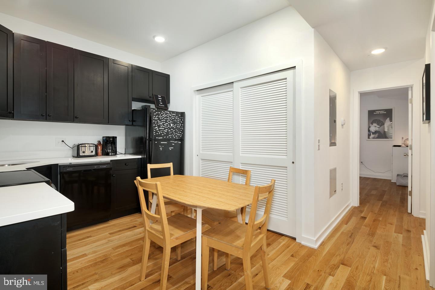 1918-20 E CUMBERLAND STREET