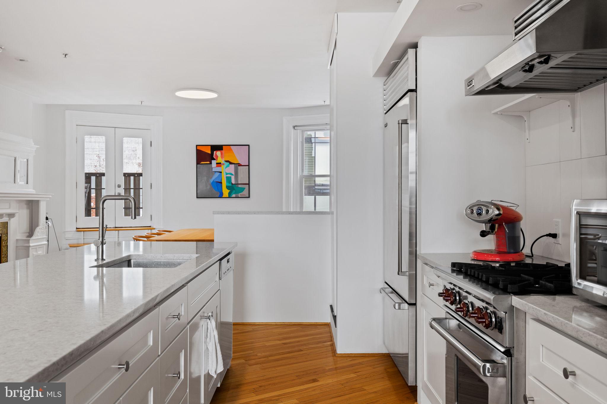 1213 LOCUST STREET 15 B