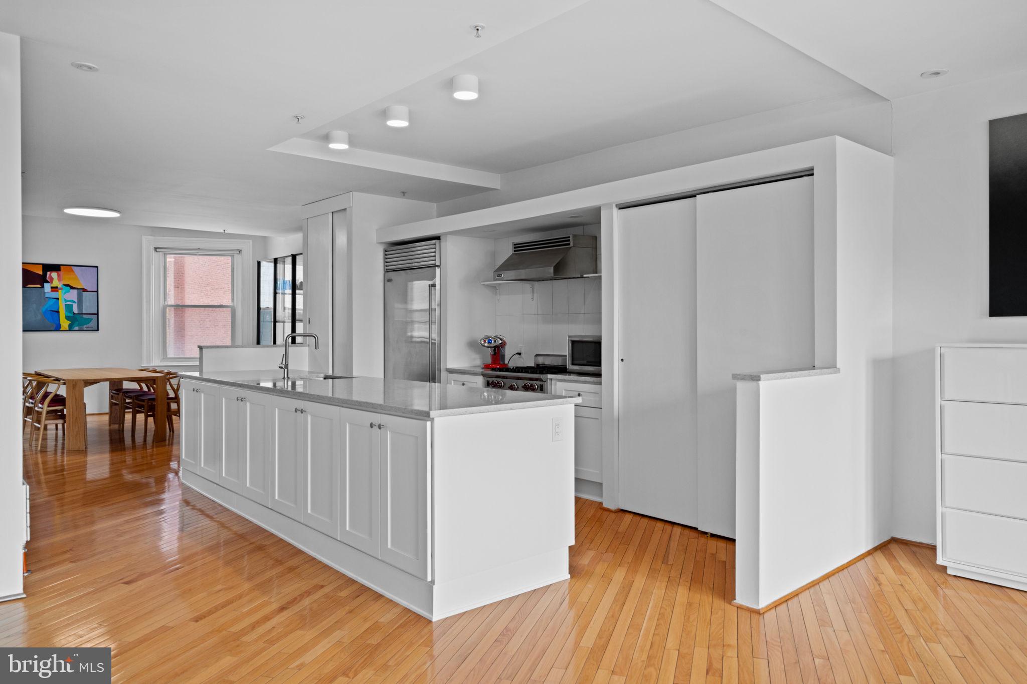 1213 LOCUST STREET 15 B