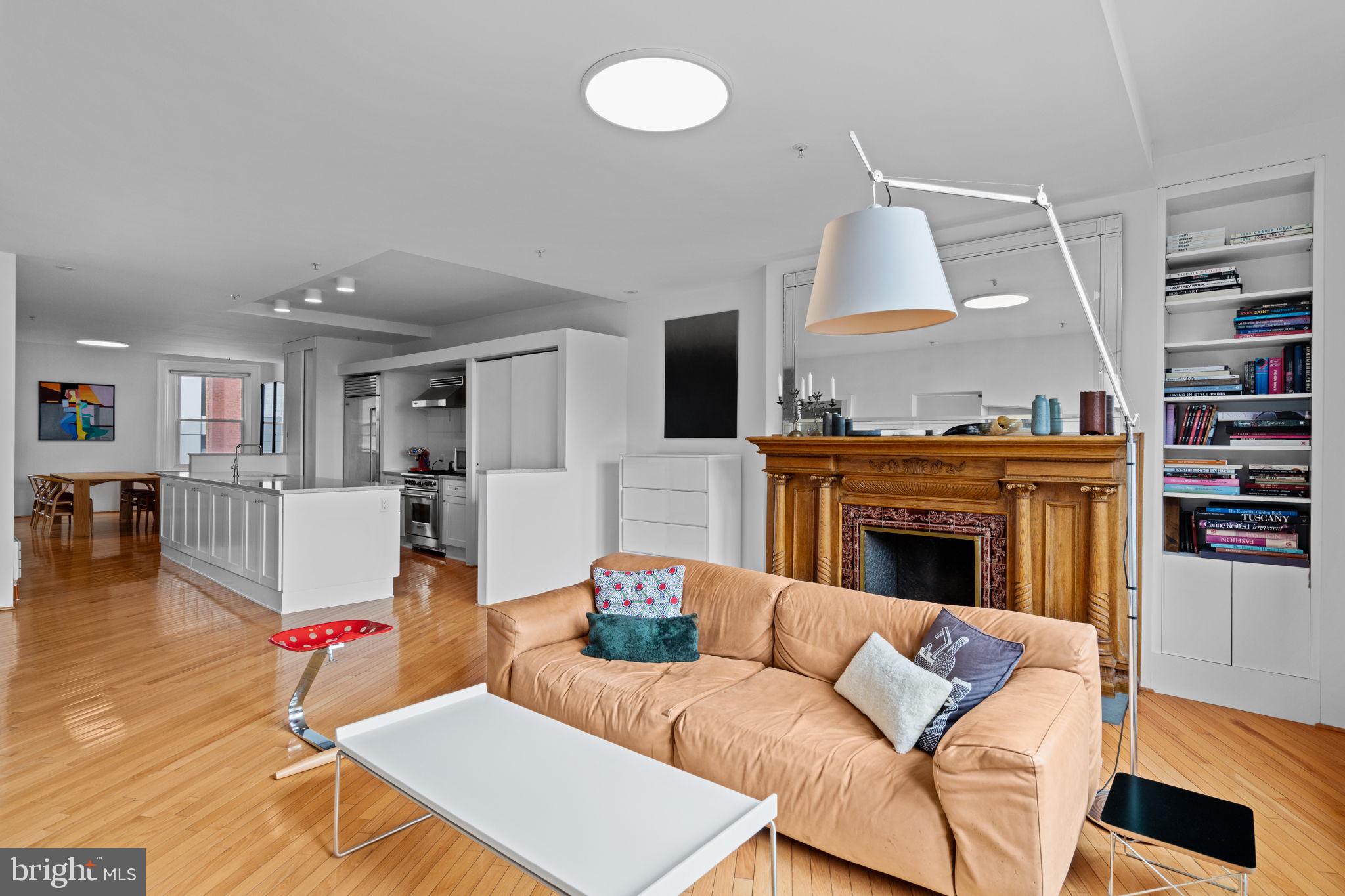 1213 LOCUST STREET 15 B