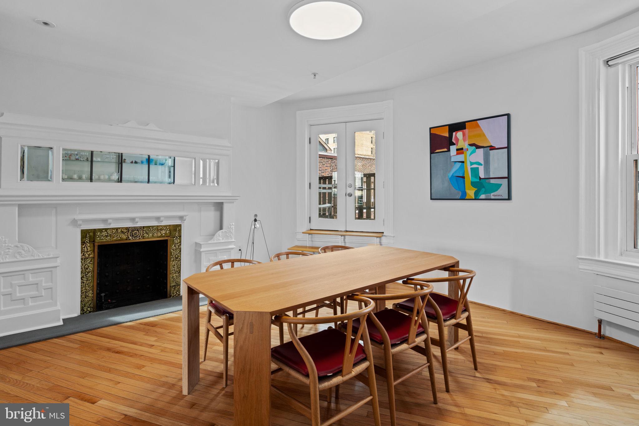 1213 LOCUST STREET 15 B