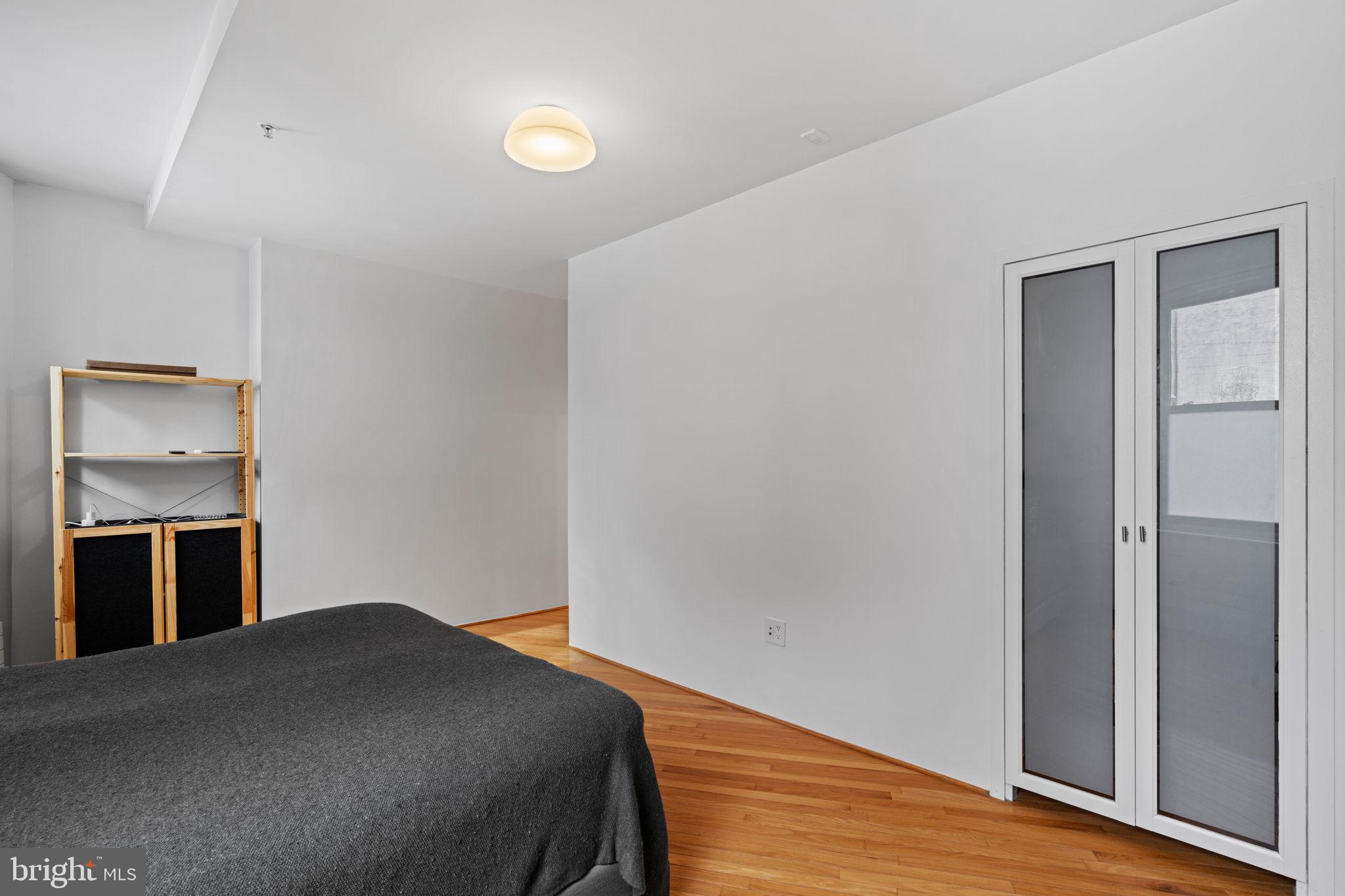 1213 LOCUST STREET 15 B