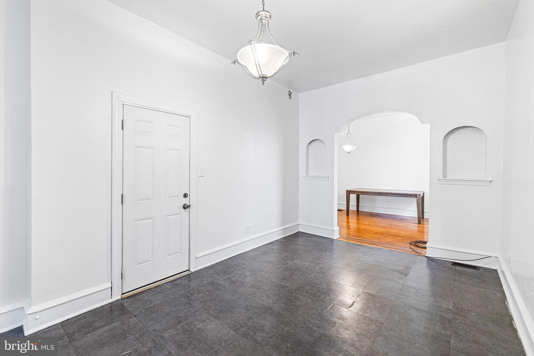 3214 W DIAMOND STREET