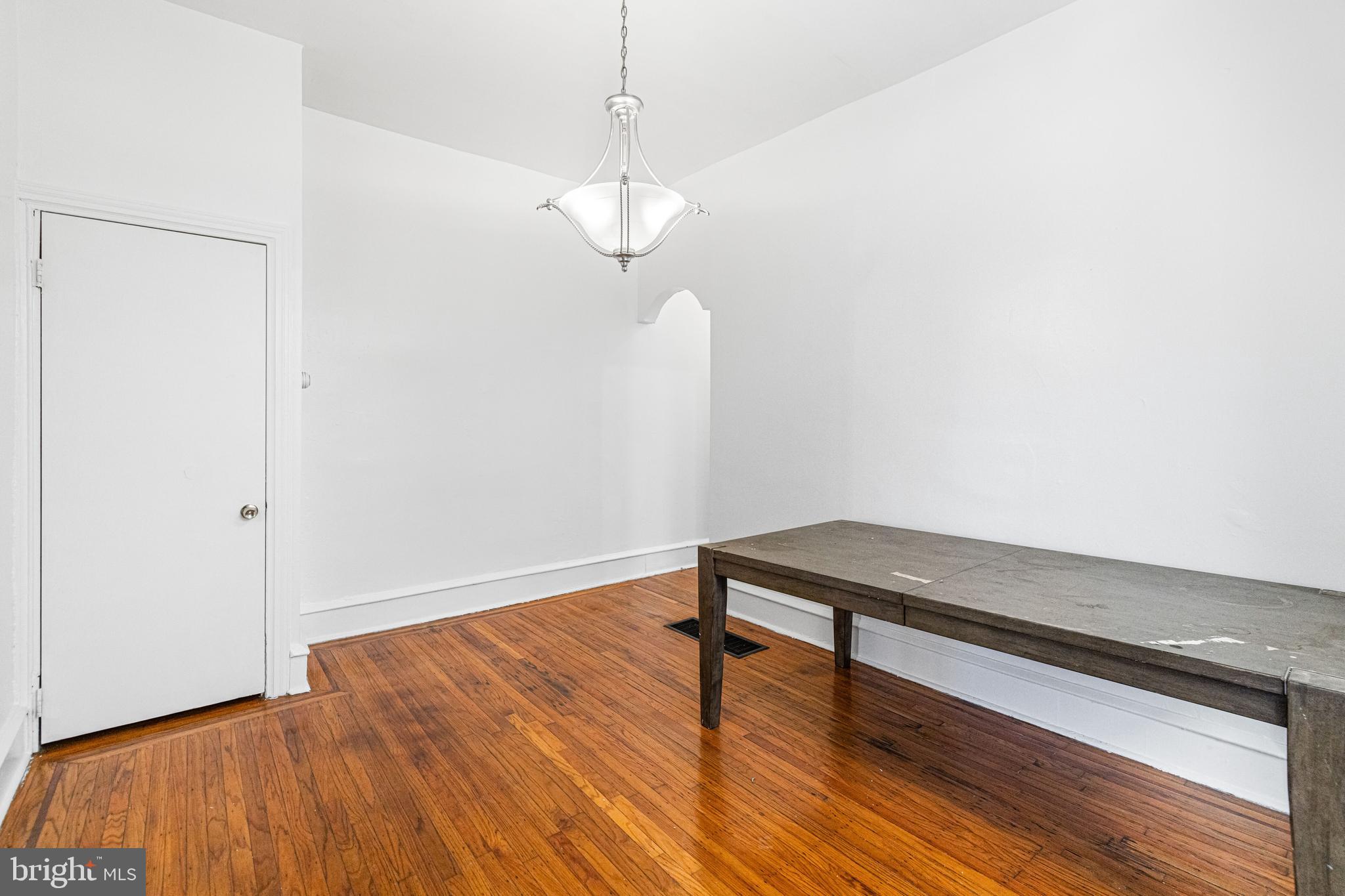 3214 W DIAMOND STREET