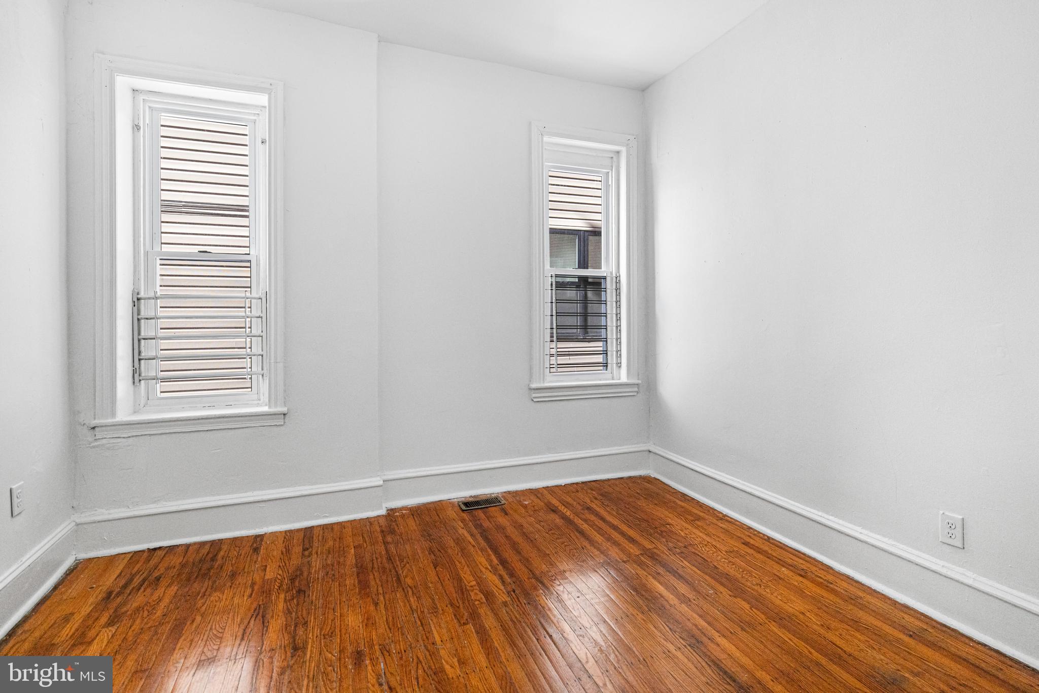 3214 W DIAMOND STREET