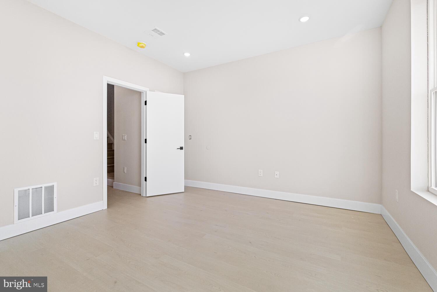 2049 E WILLIAM STREET