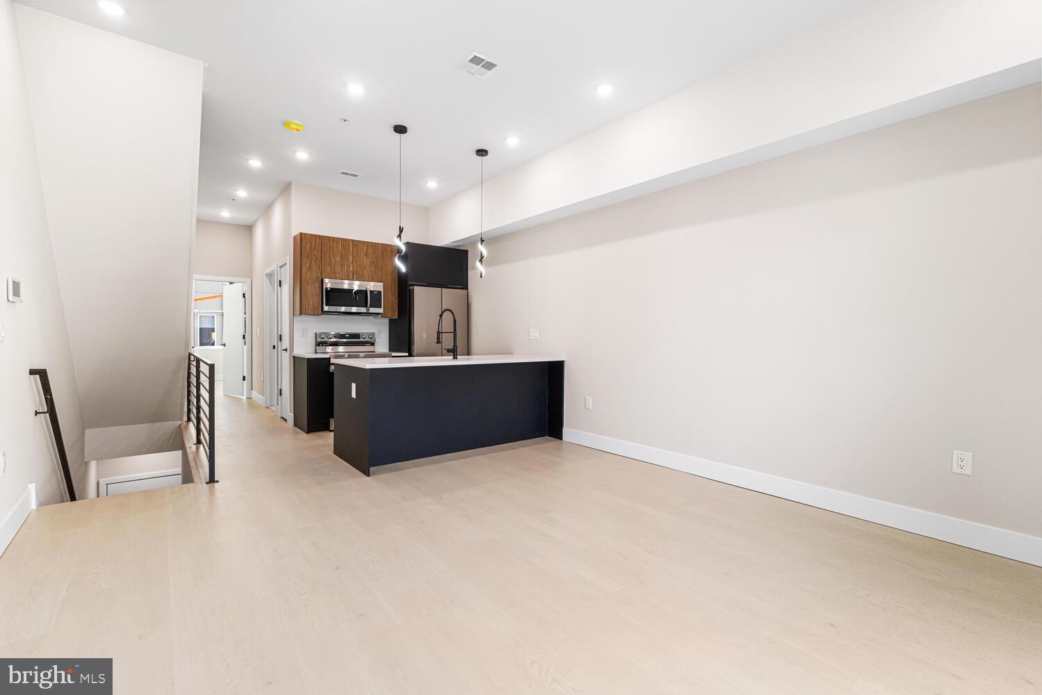 2049 E WILLIAM STREET