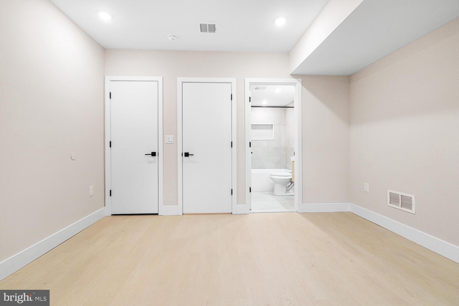 2049 E WILLIAM STREET