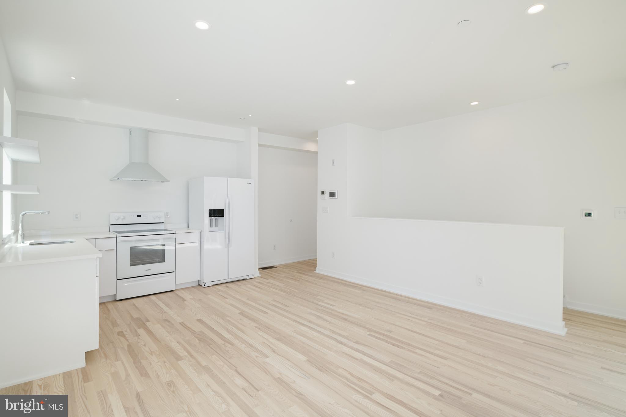 1842 E HAROLD STREET