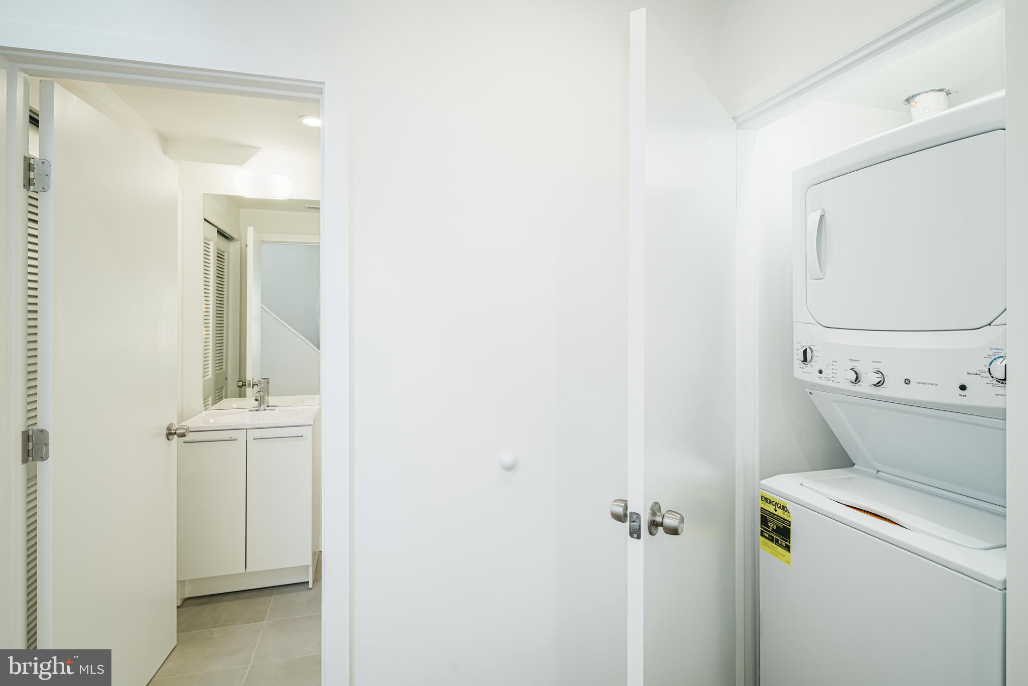 1842 E HAROLD STREET