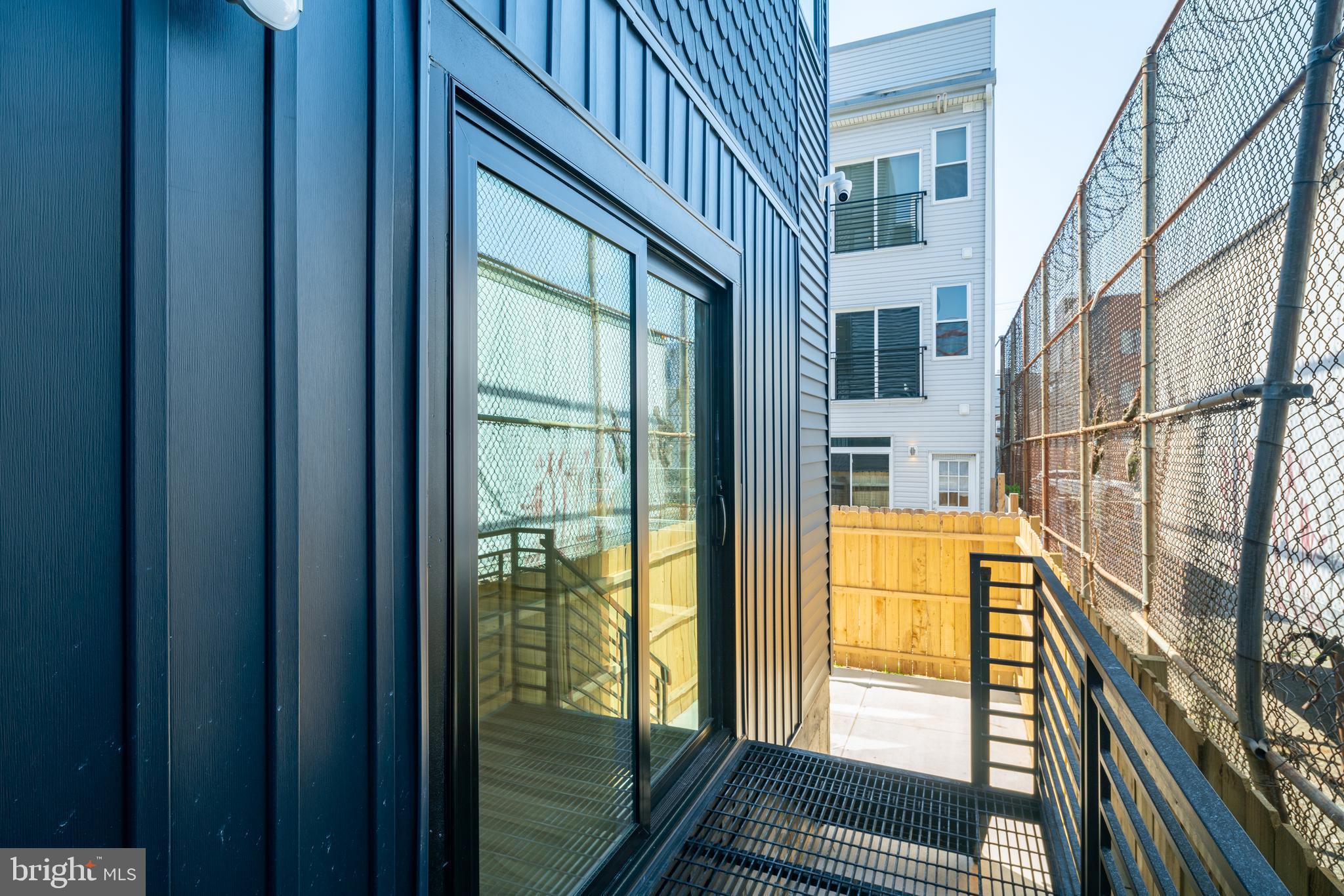 1842 E HAROLD STREET