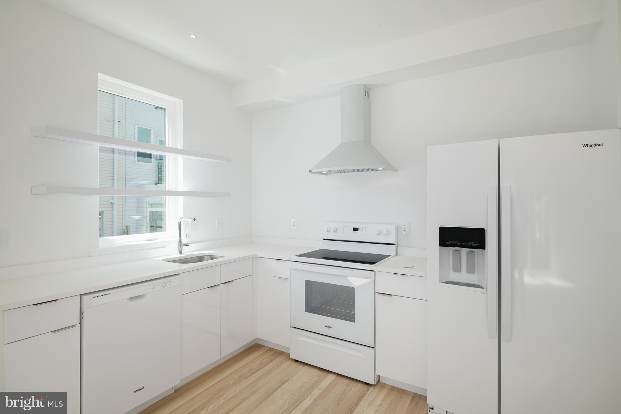 1842 E HAROLD STREET