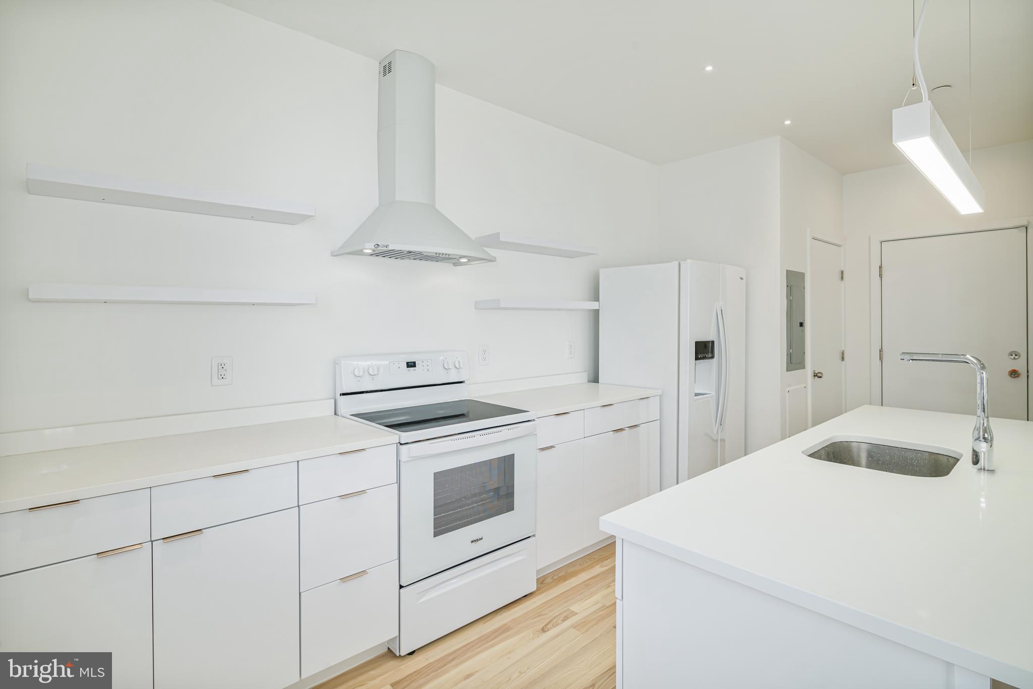 1842 E HAROLD STREET