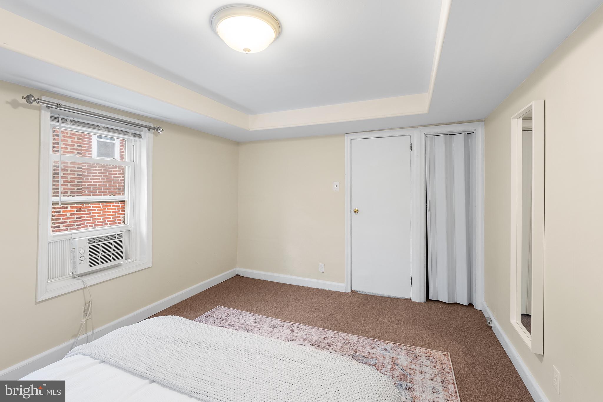 1178 S DARIEN STREET