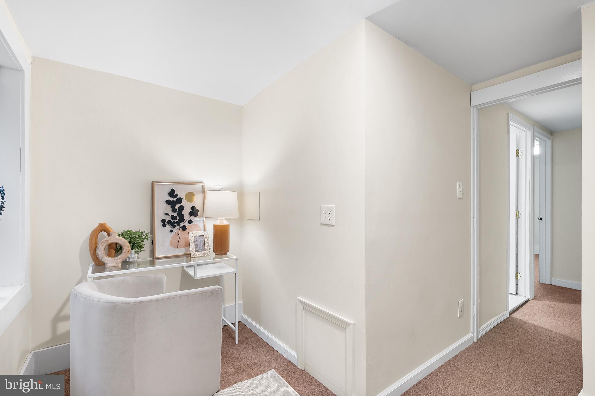 1178 S DARIEN STREET