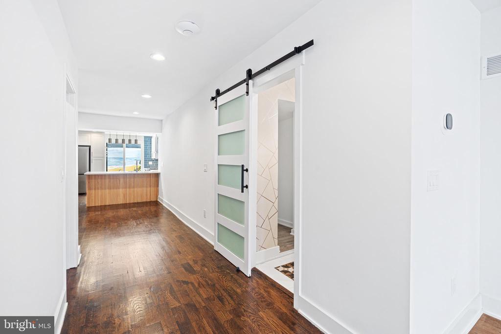 2125 S 9TH STREET
