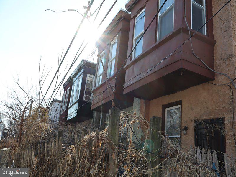 2029 N STILLMAN STREET