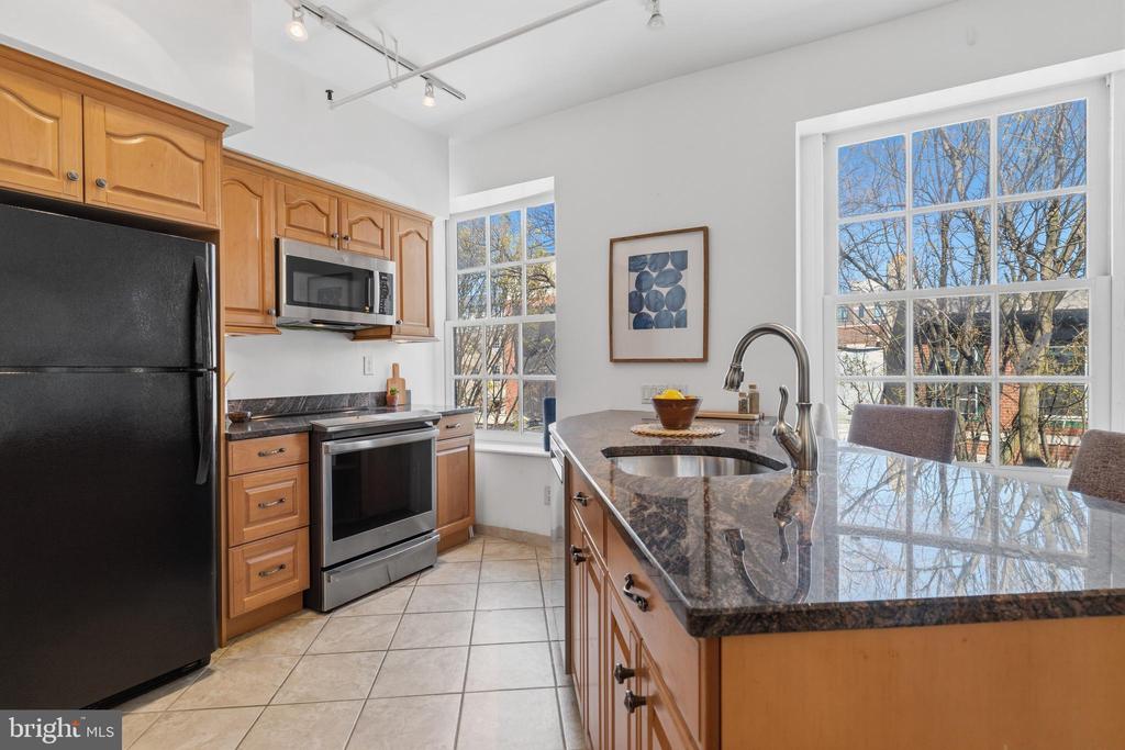306 CHERRY STREET 300