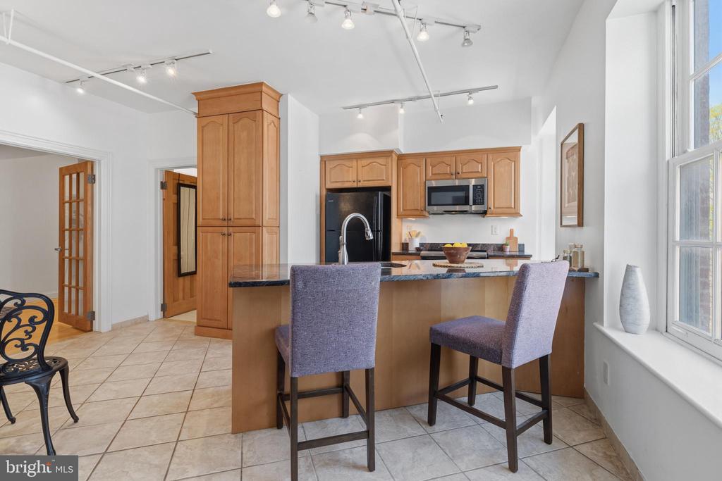 306 CHERRY STREET 300