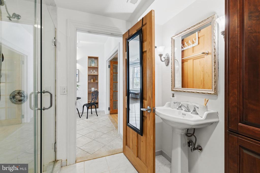 306 CHERRY STREET 300