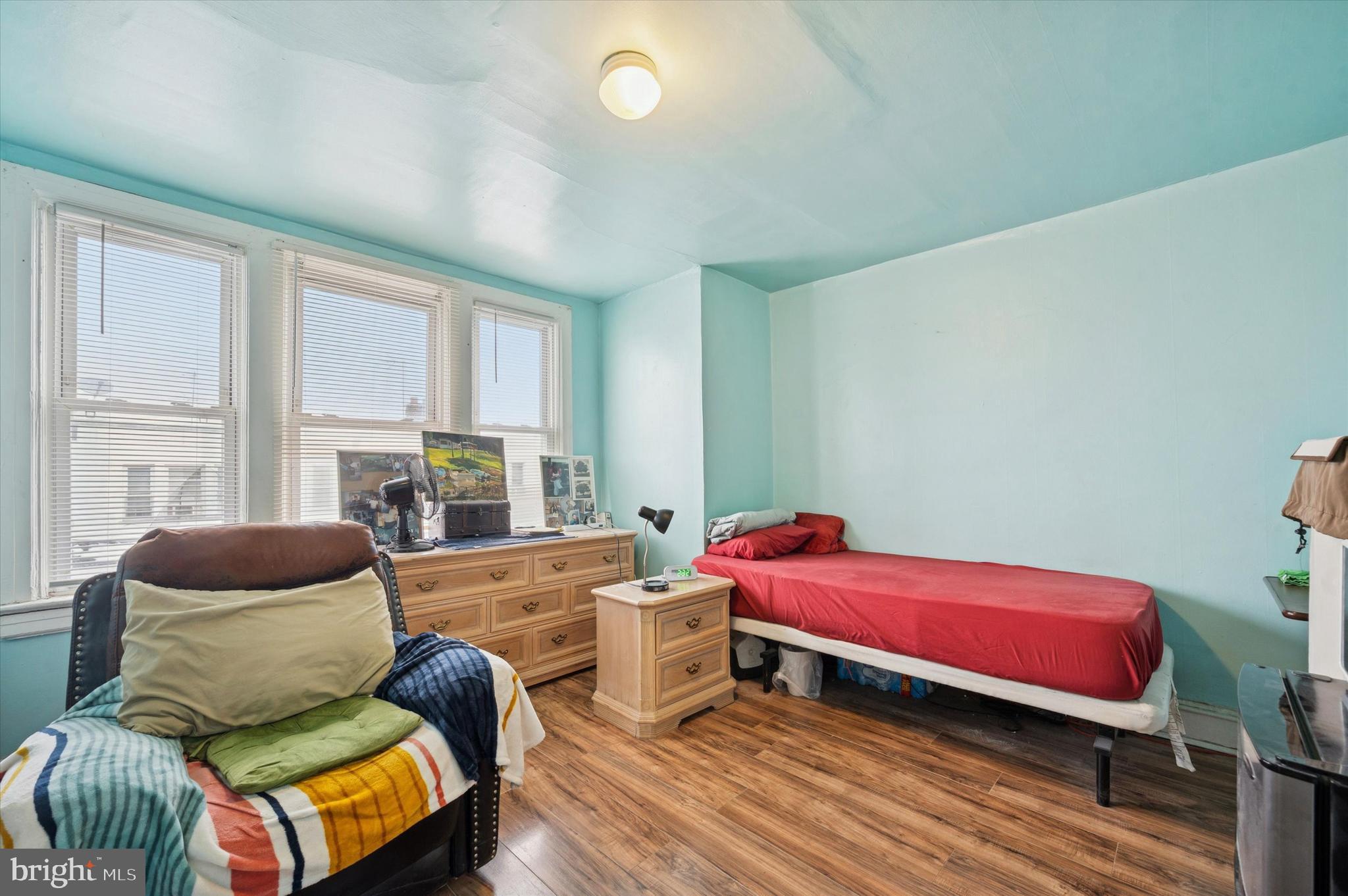 1634 S LINDENWOOD STREET