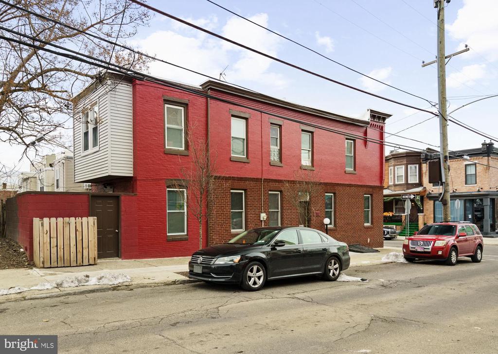 1463 N 30TH STREET