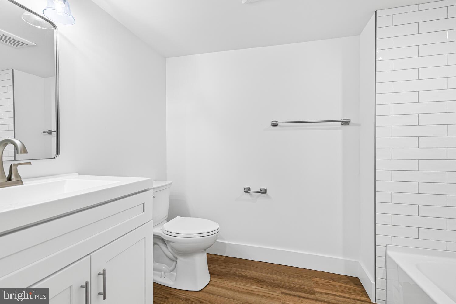 1830 CATHARINE STREET