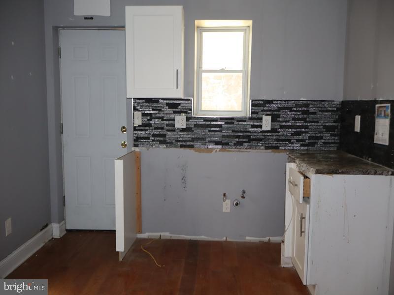 1508 N MYRTLEWOOD STREET