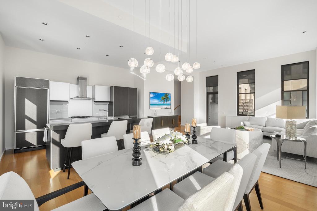 210 W WASHINGTON SQUARE 6SW