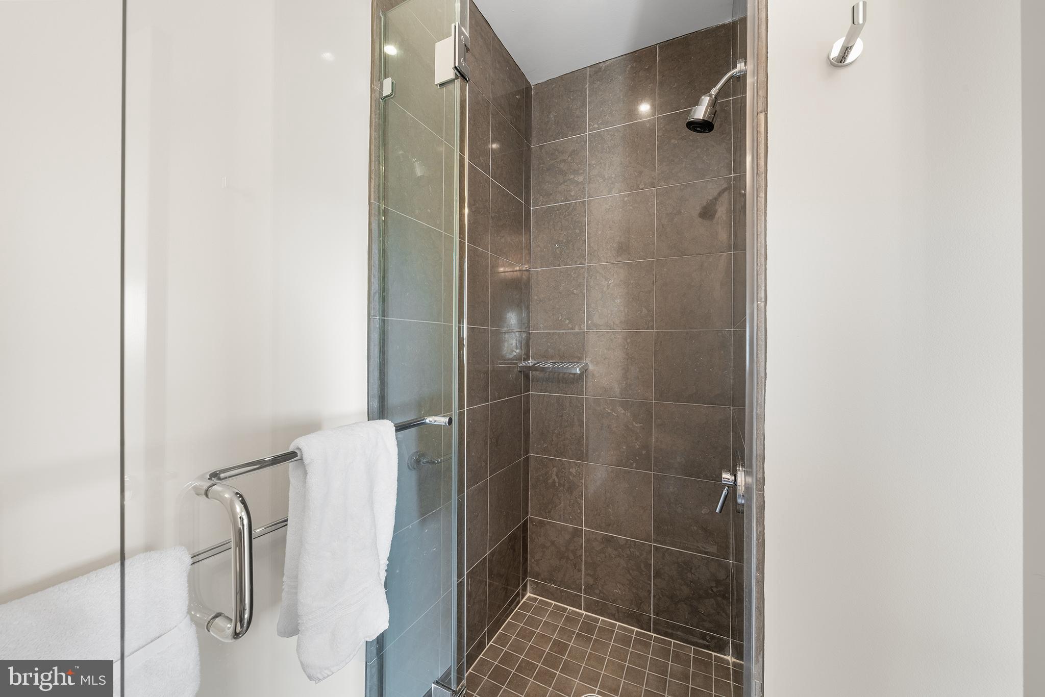 210 W WASHINGTON SQUARE 6SW