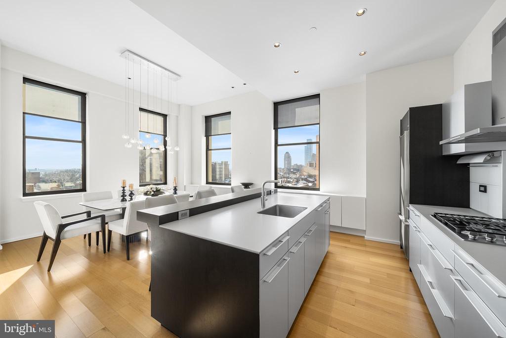 210 W WASHINGTON SQUARE 6SW