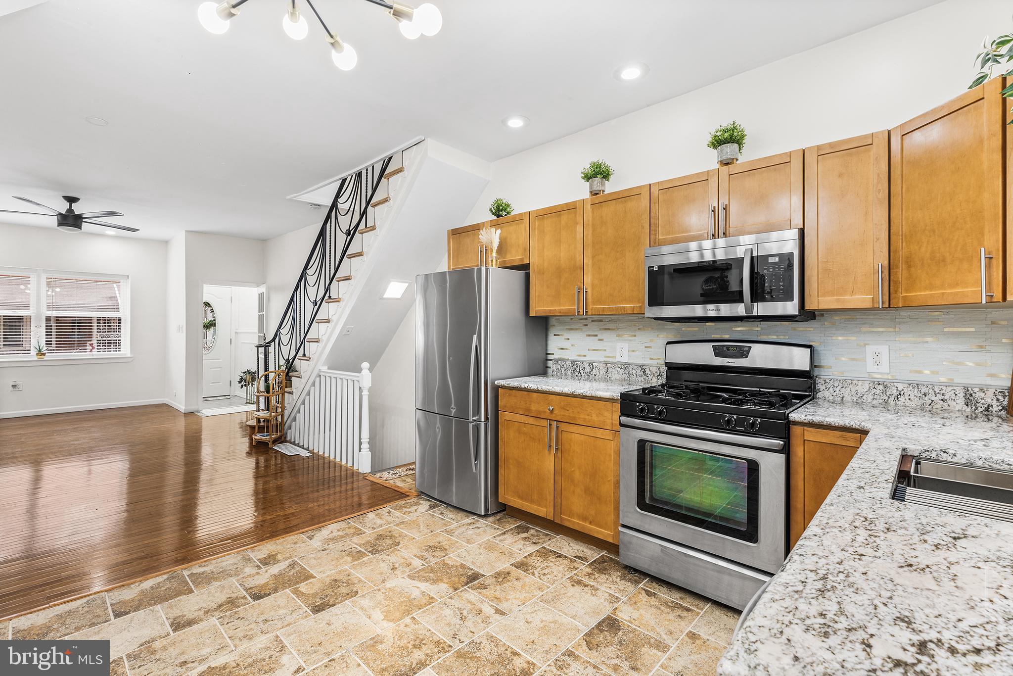 2335 S CHADWICK STREET