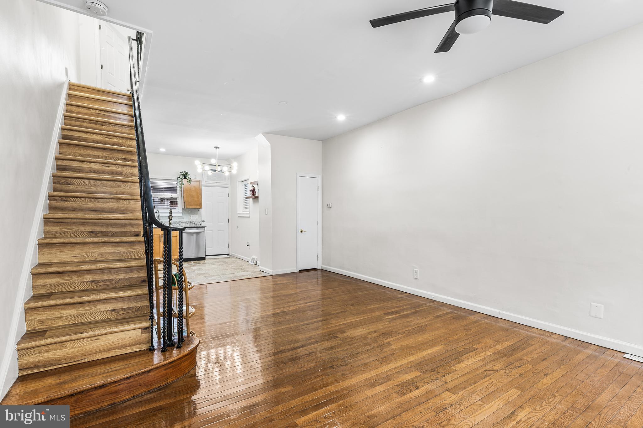 2335 S CHADWICK STREET