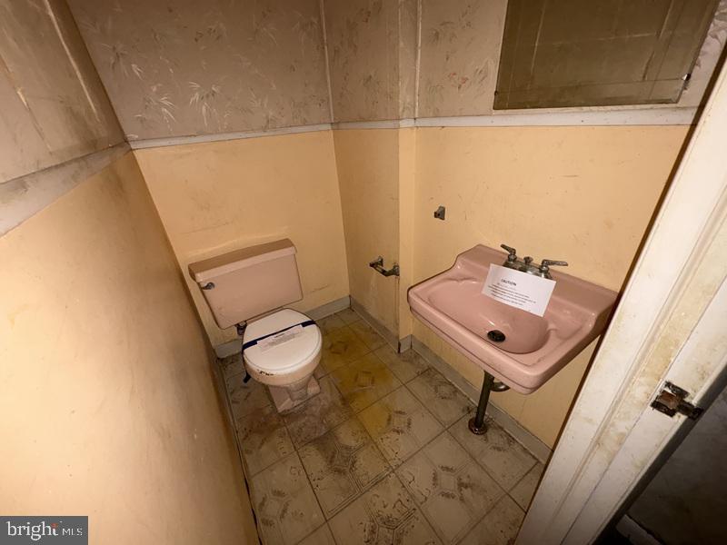 2904 DEVEREAUX AVENUE