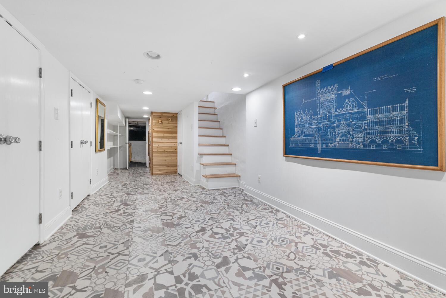 2214 BRANDYWINE STREET