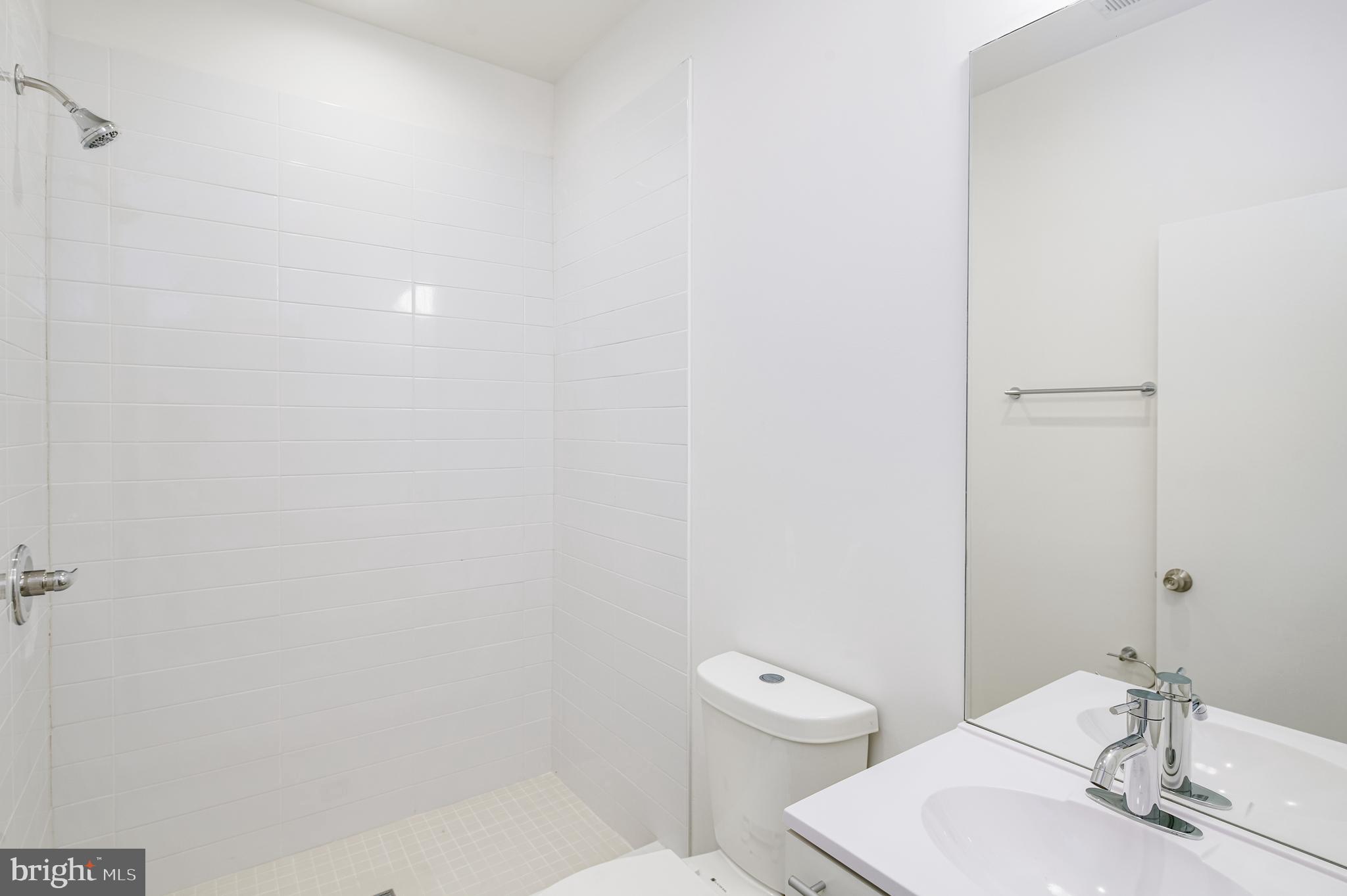 1842 E HAROLD STREET 5