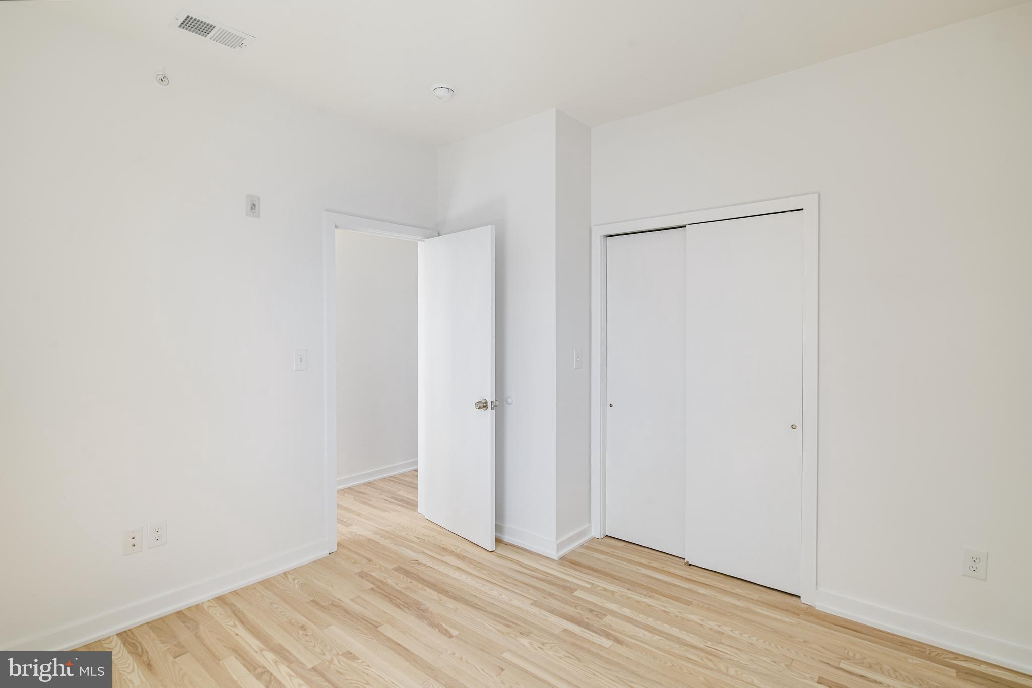 1842 E HAROLD STREET 5