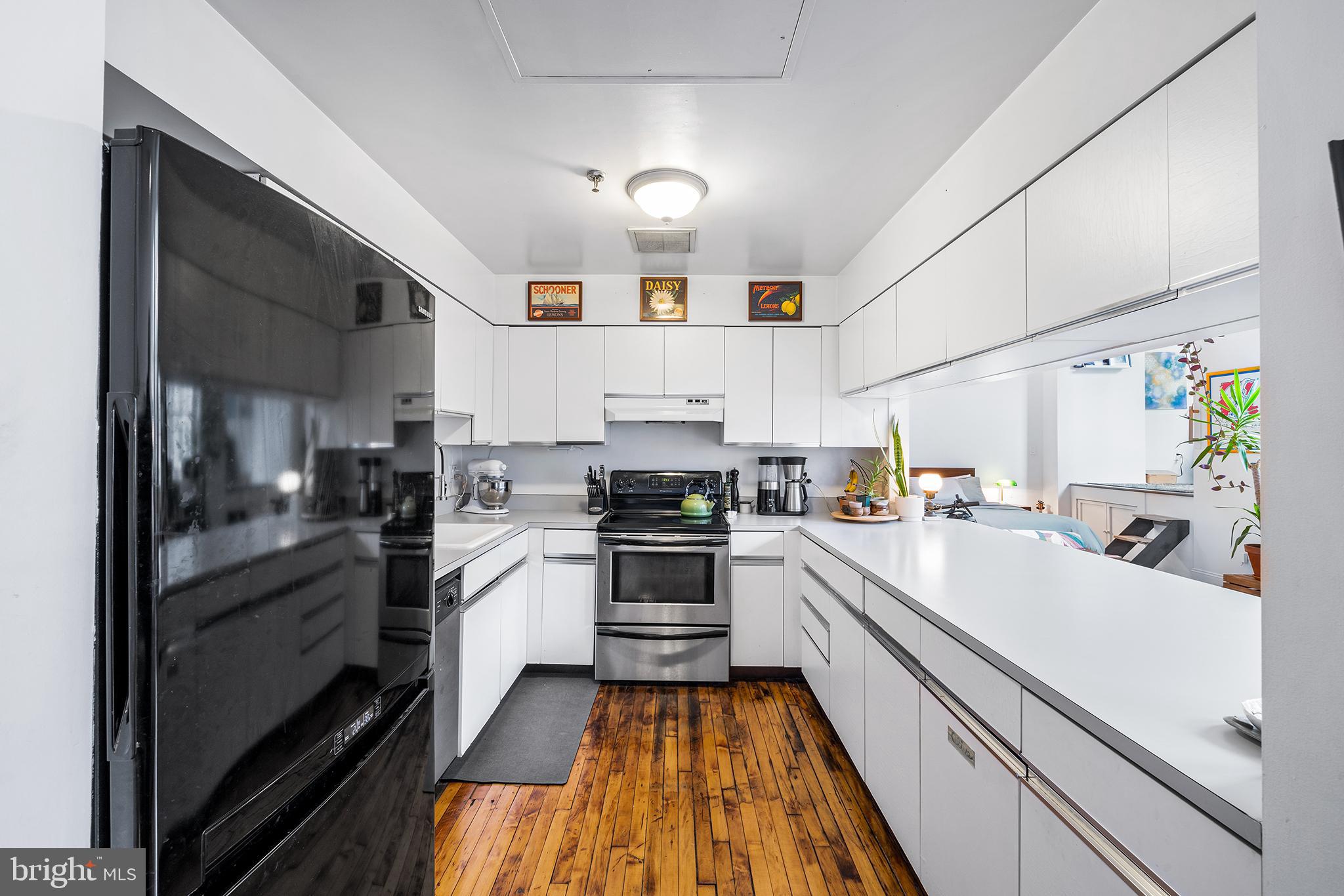 1238 CALLOWHILL STREET 202