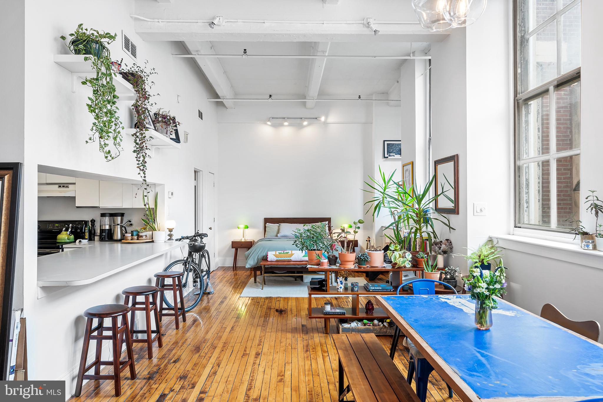 1238 CALLOWHILL STREET 202