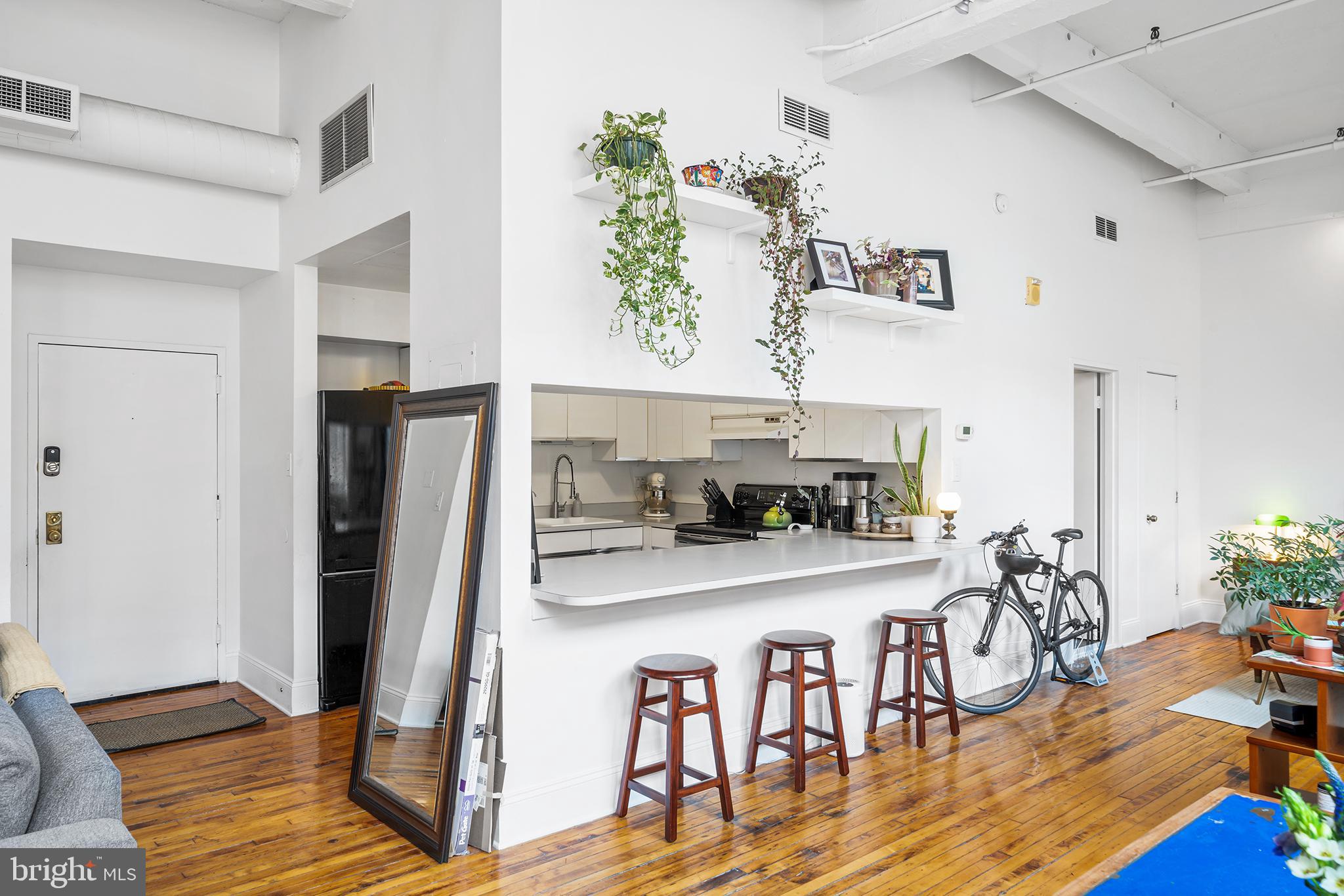 1238 CALLOWHILL STREET 202