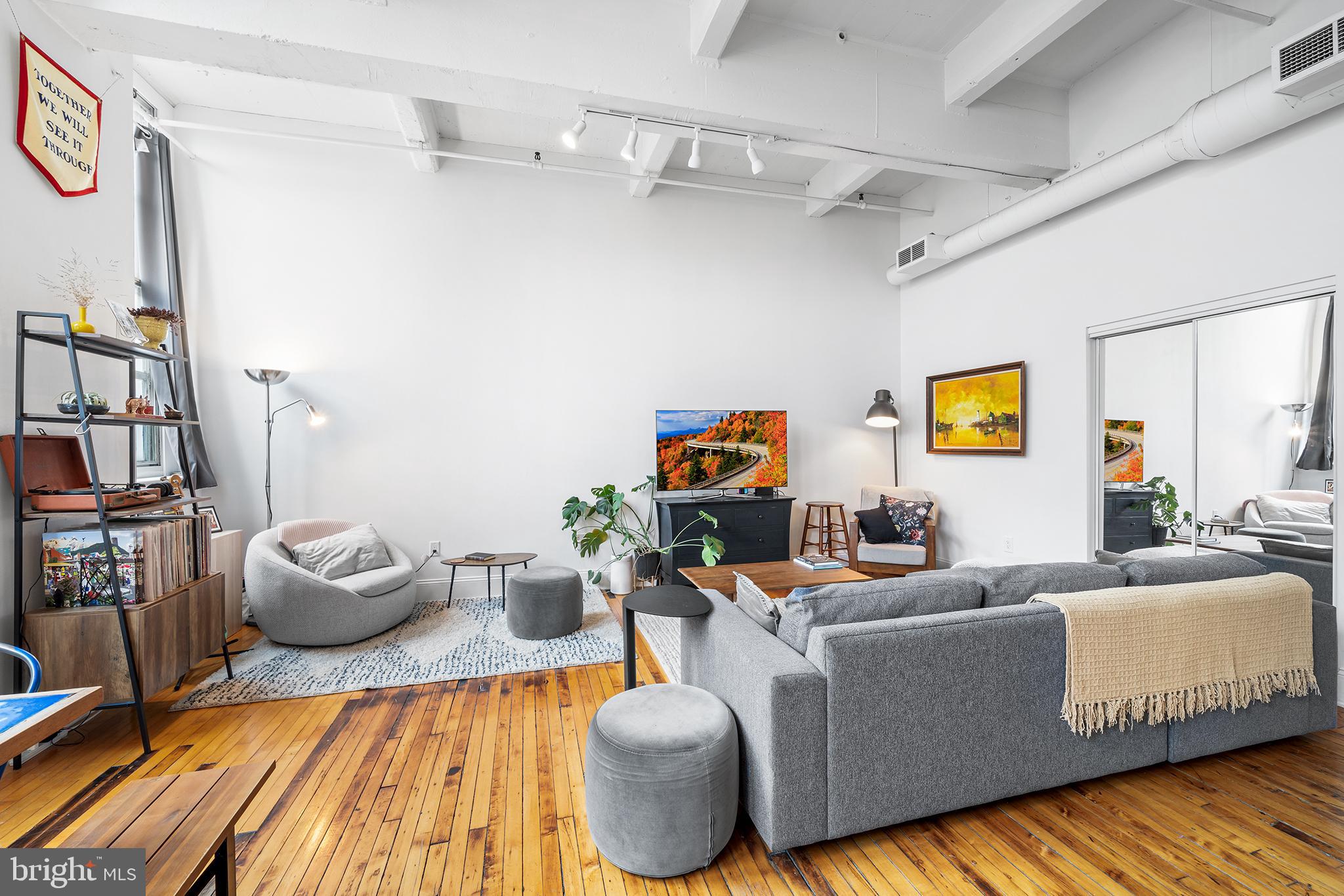 1238 CALLOWHILL STREET 202