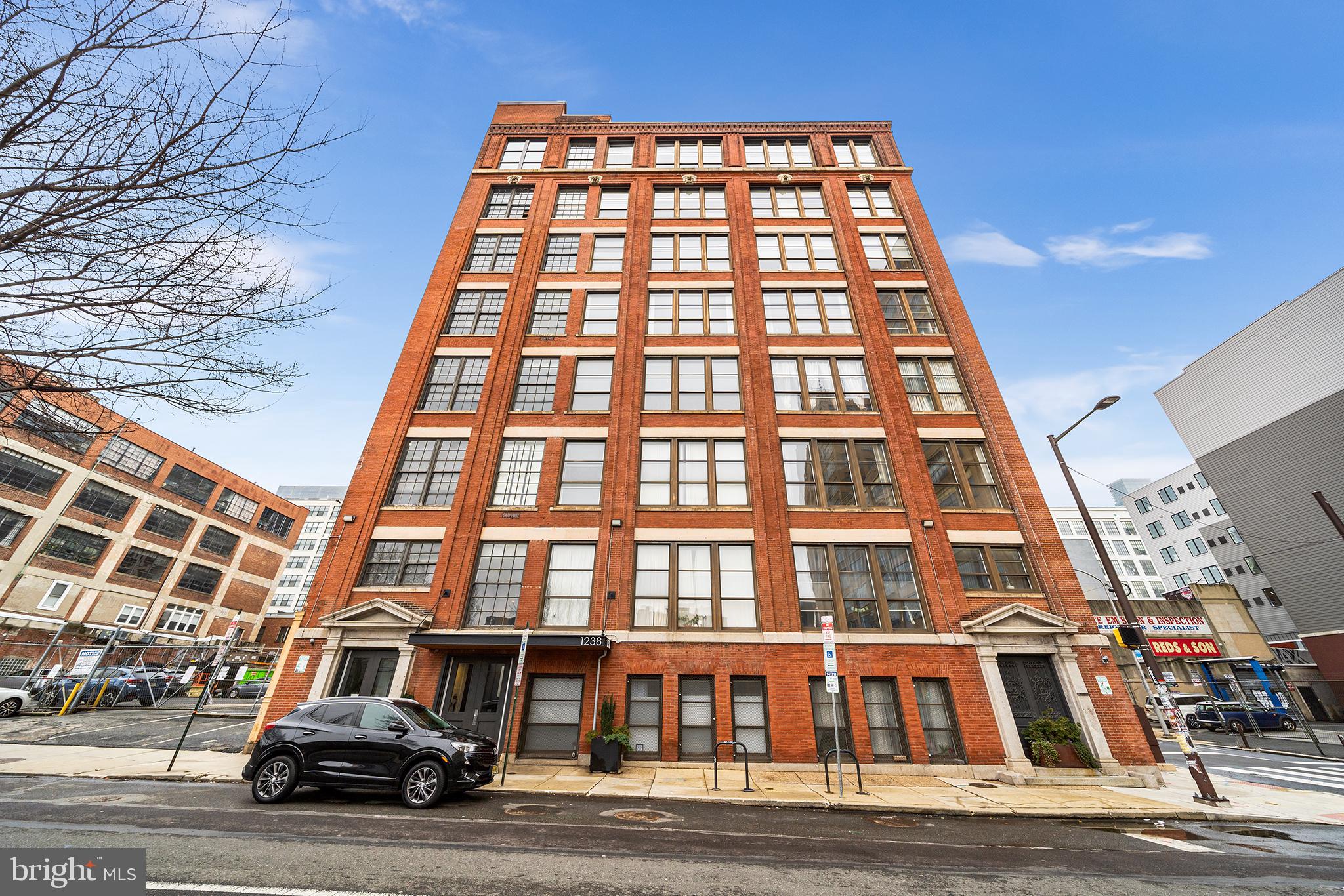 1238 CALLOWHILL STREET 202