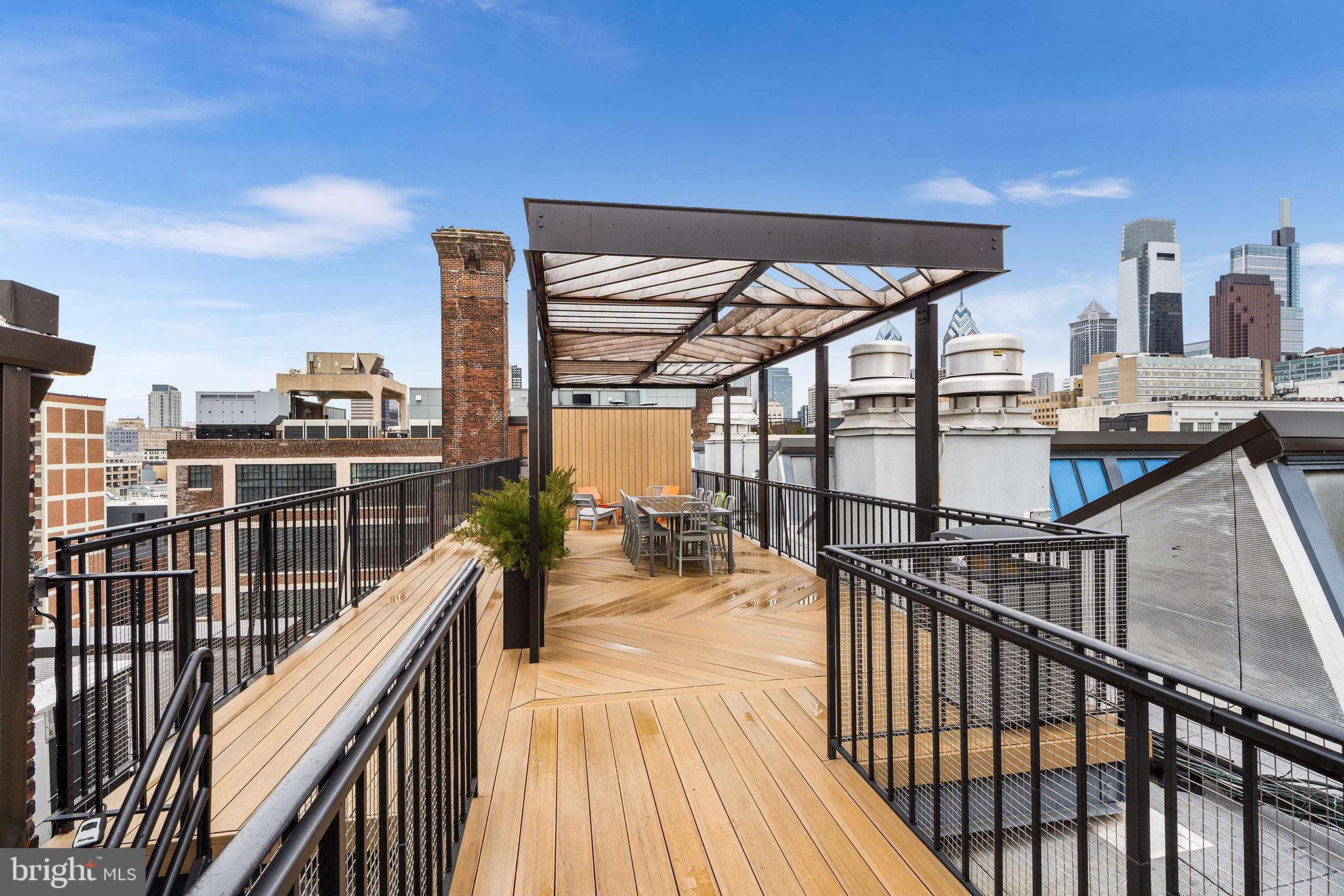 1238 CALLOWHILL STREET 202