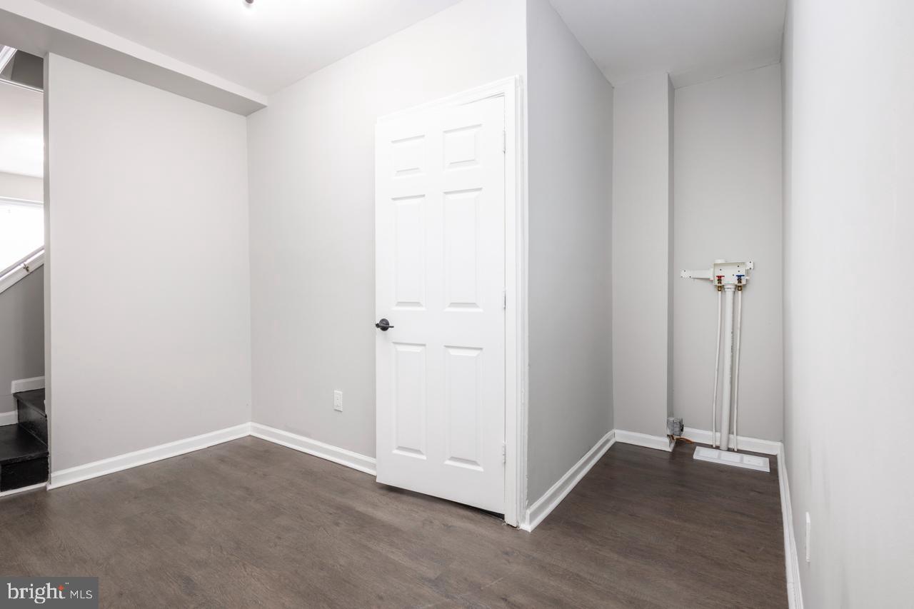 2316 N MYRTLEWOOD STREET