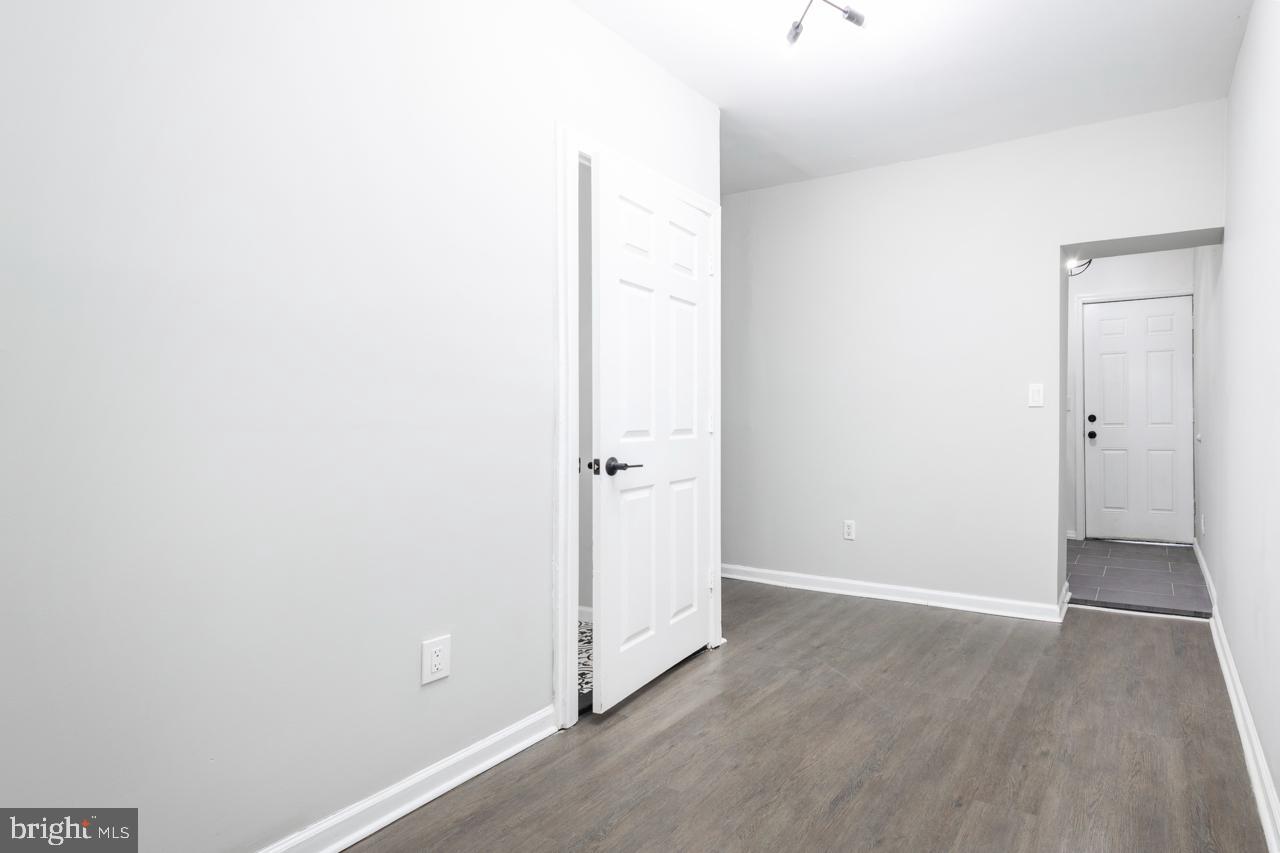 2316 N MYRTLEWOOD STREET