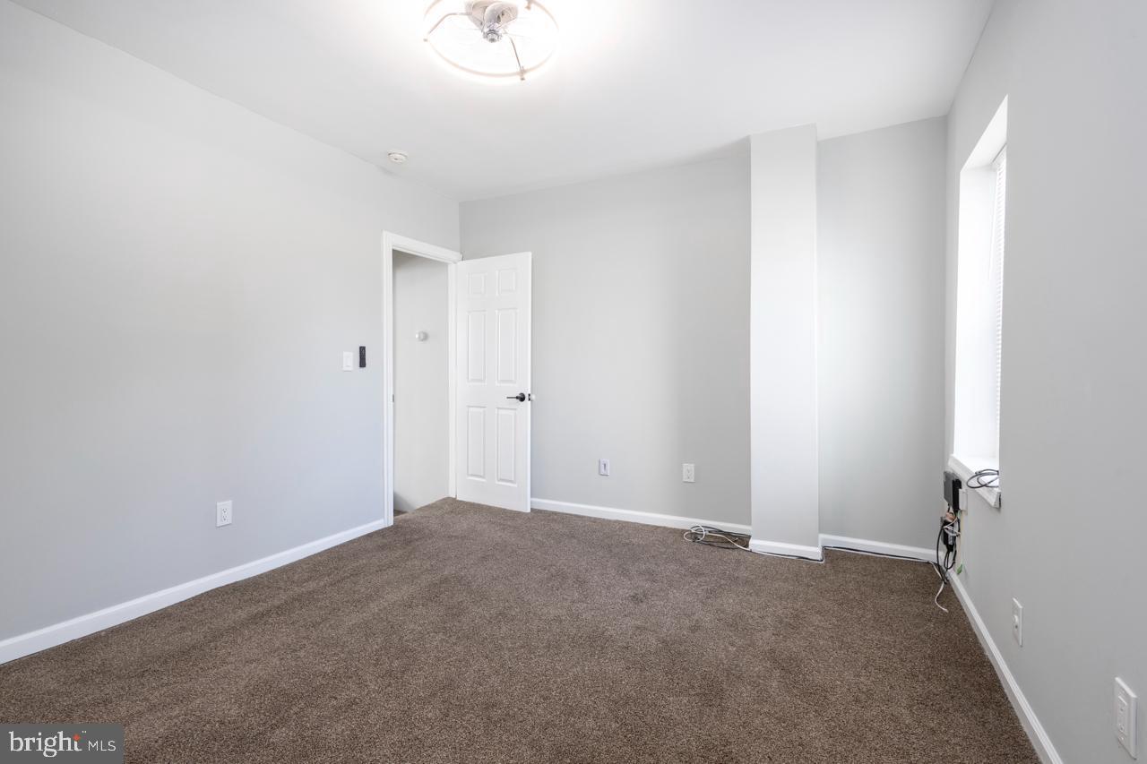 2316 N MYRTLEWOOD STREET