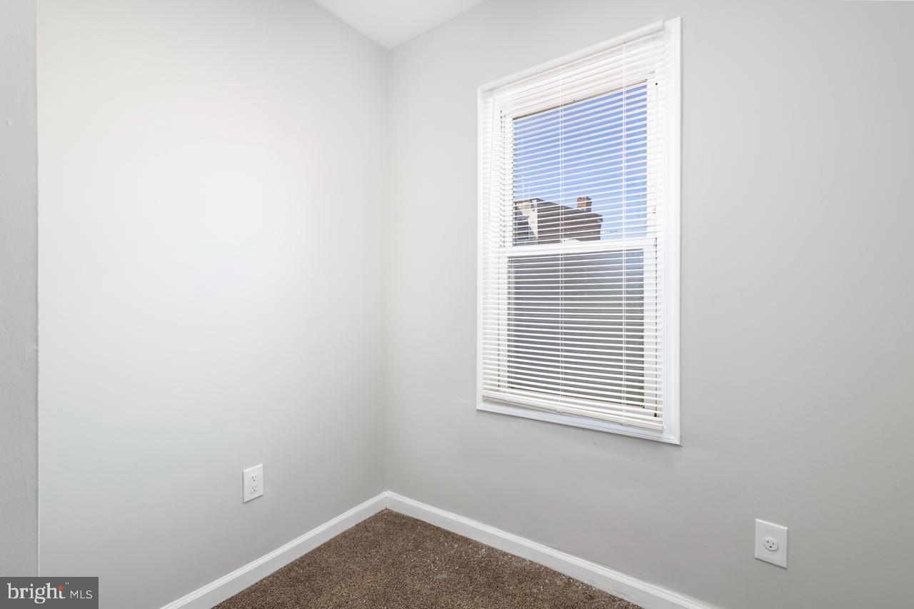 2316 N MYRTLEWOOD STREET